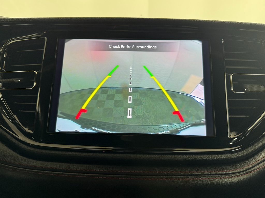 Used 2023 Dodge Durango GT image 32