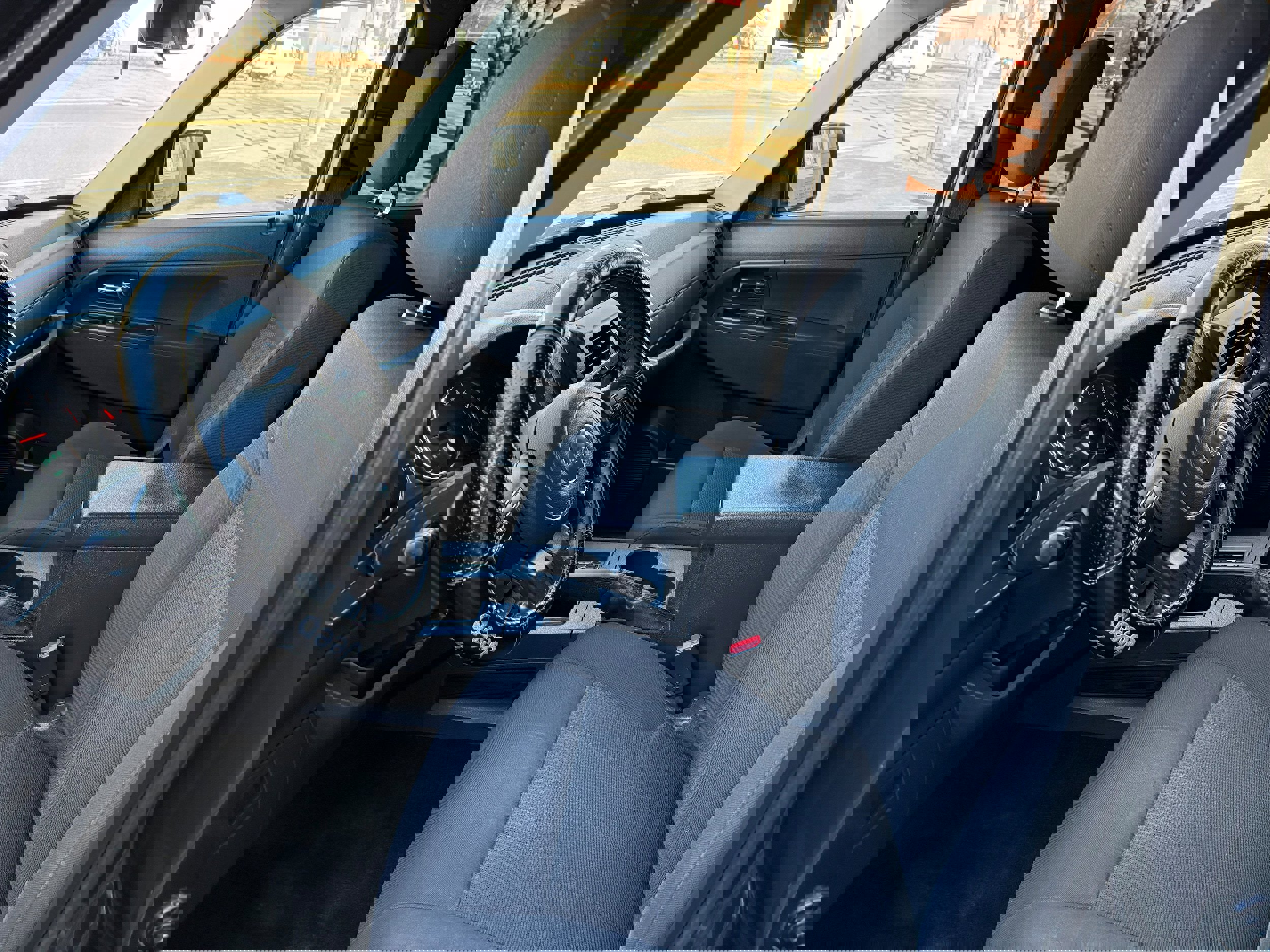 Used 2011 Jeep Liberty Sport image 11