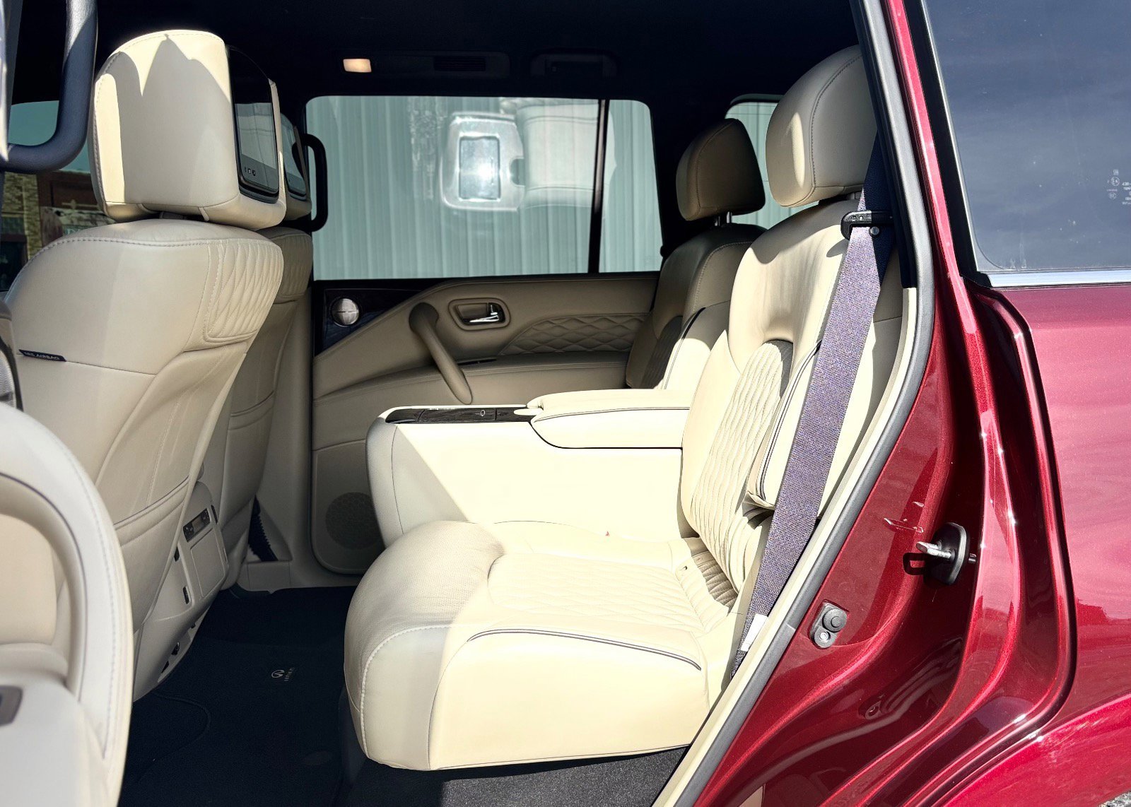 Used 2022 INFINITI QX80 Sensory w/ Cargo Package image 26
