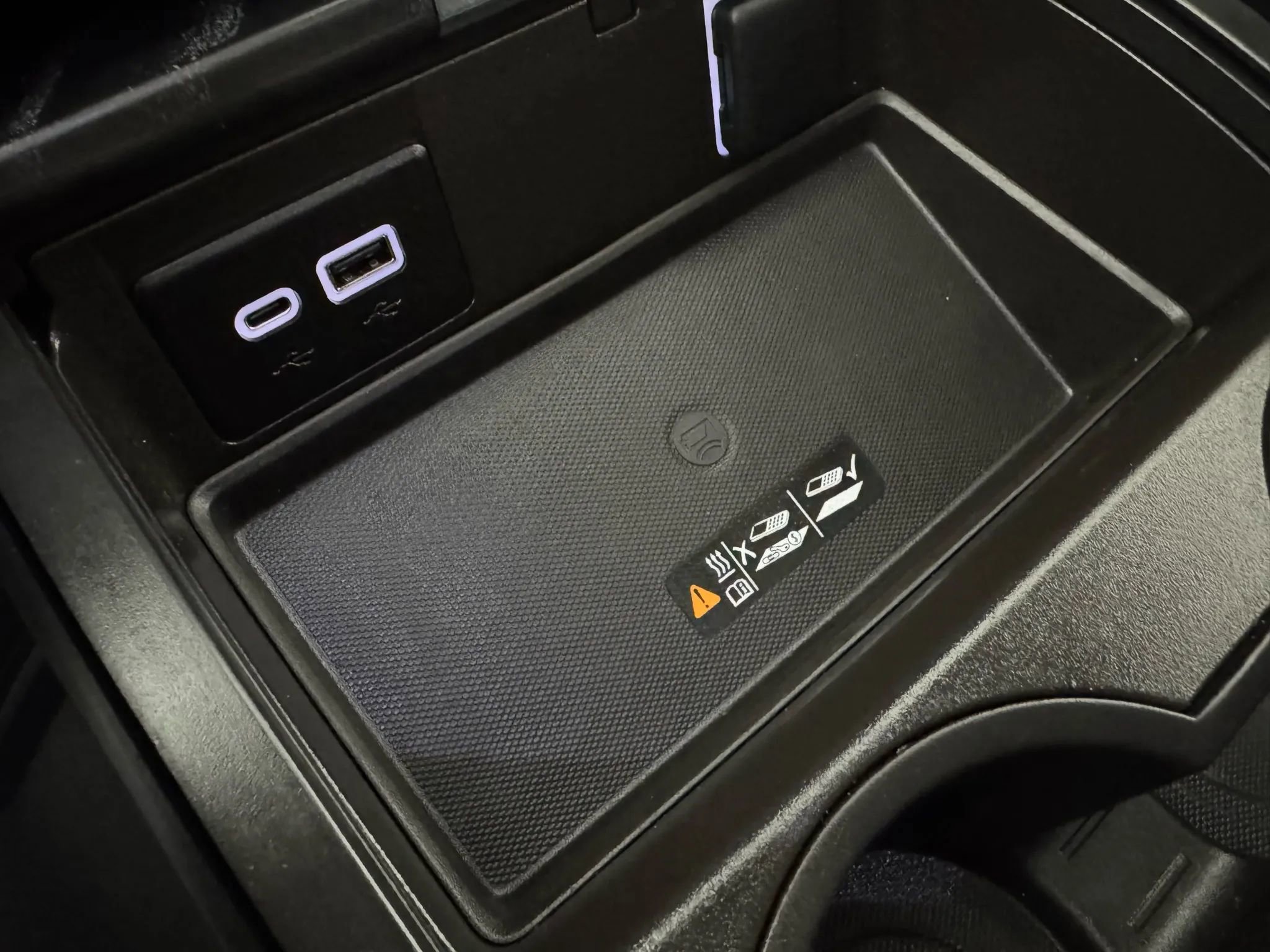 Used 2023 GMC Yukon XL Denali image 24