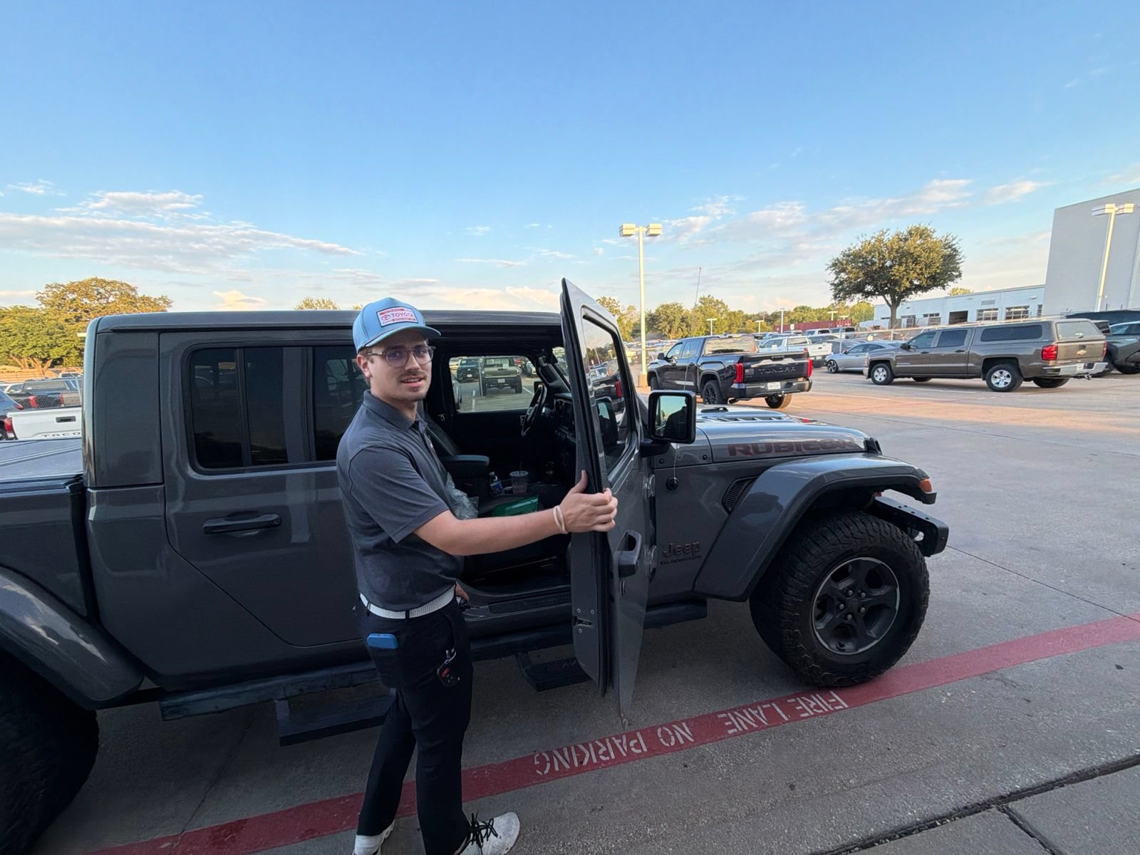 Used 2021 Jeep Gladiator Rubicon AWD/4WD image 14