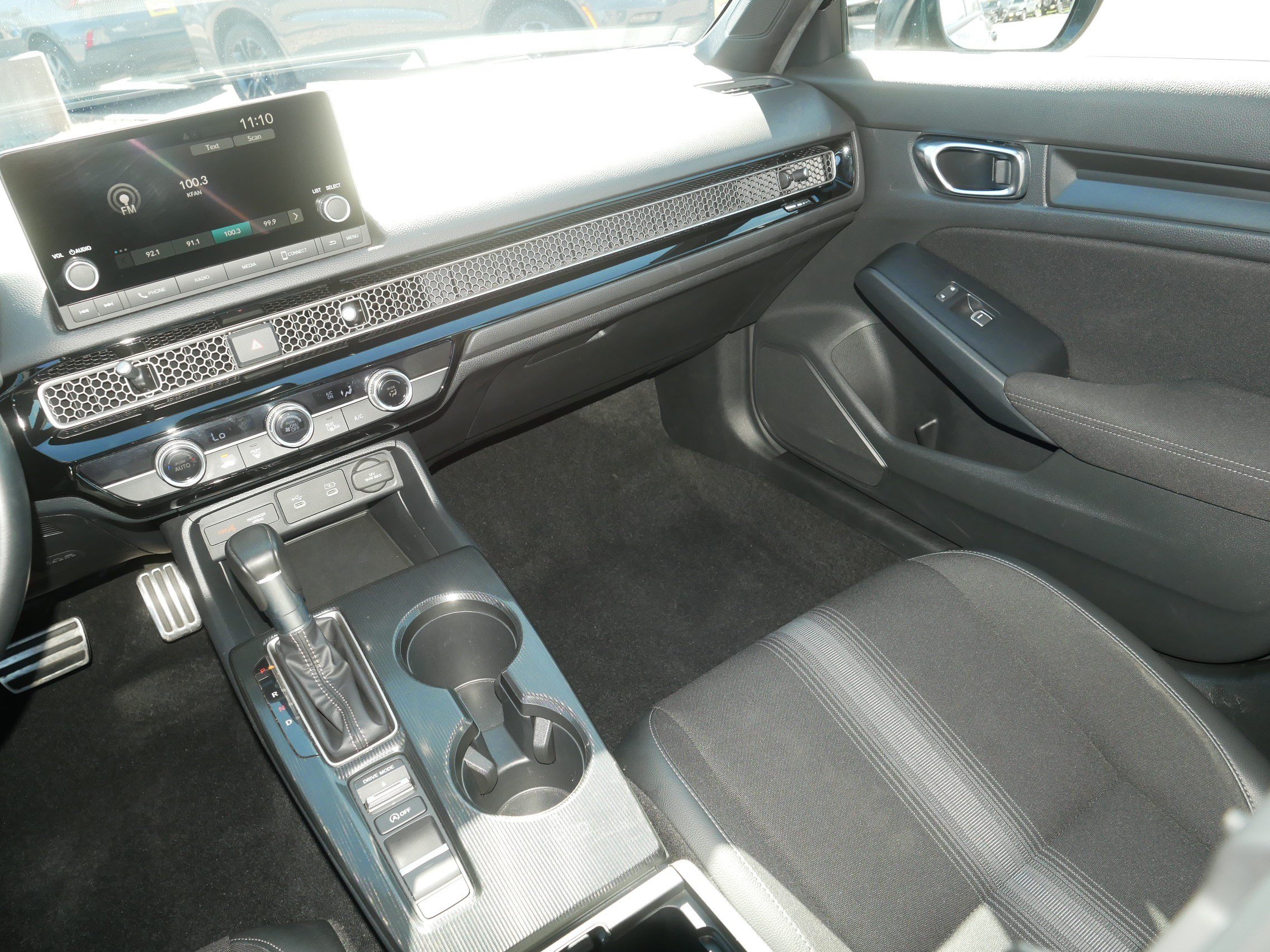 Used 2025 Honda Civic Sport image 11