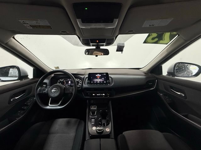 Used 2023 Nissan Rogue SV AWD/4WD image 15