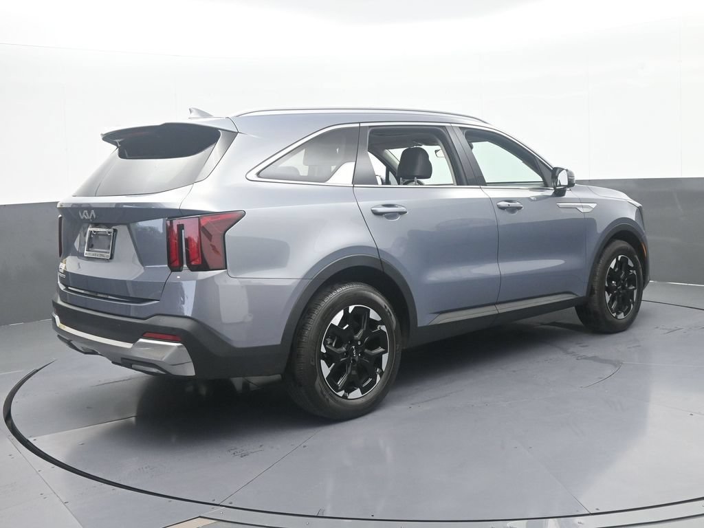 Used 2025 Kia Sorento S w/ Panoramic Sunroof Package FWD image 6