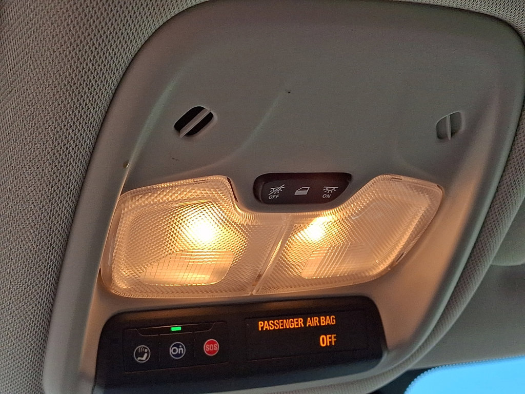 Used 2025 Chevrolet TrailBlazer LT AWD/4WD image 31