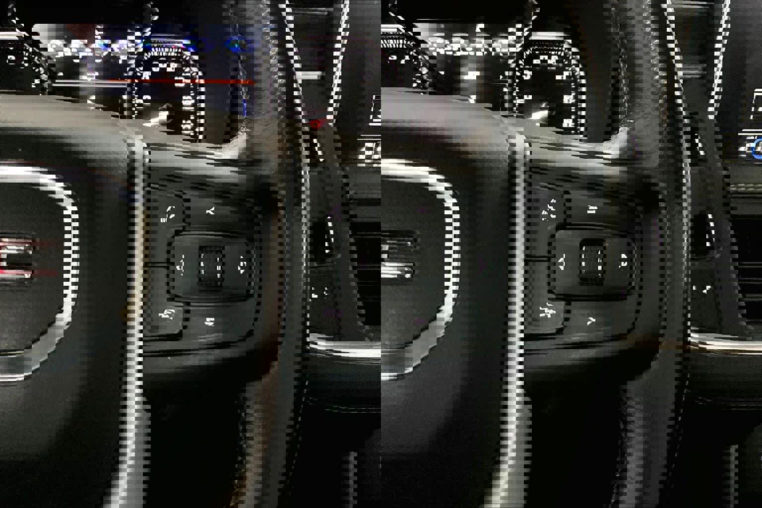 Used 2021 GMC Yukon SLT image 24