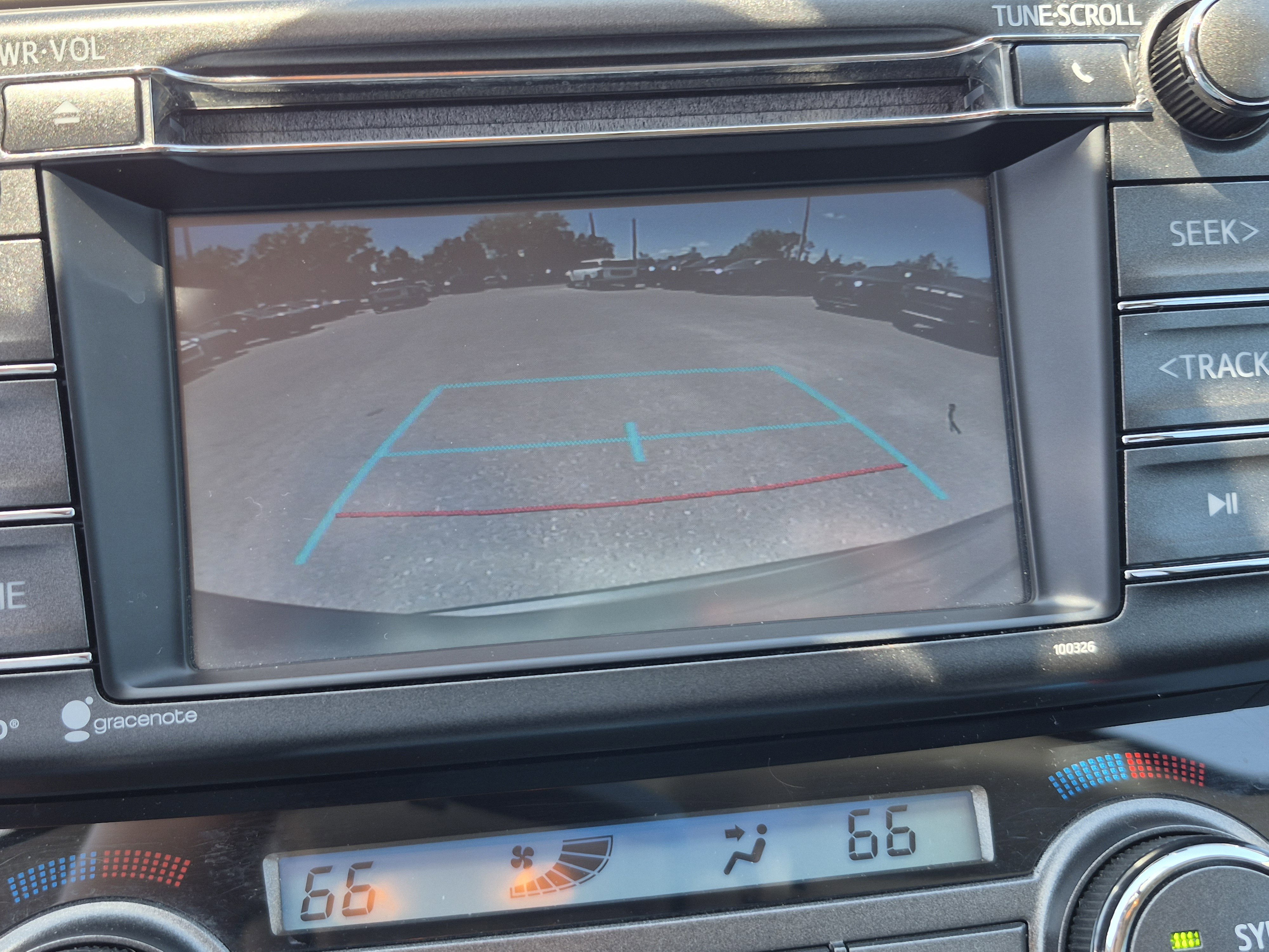 Used 2015 Toyota RAV4 XLE FWD image 23