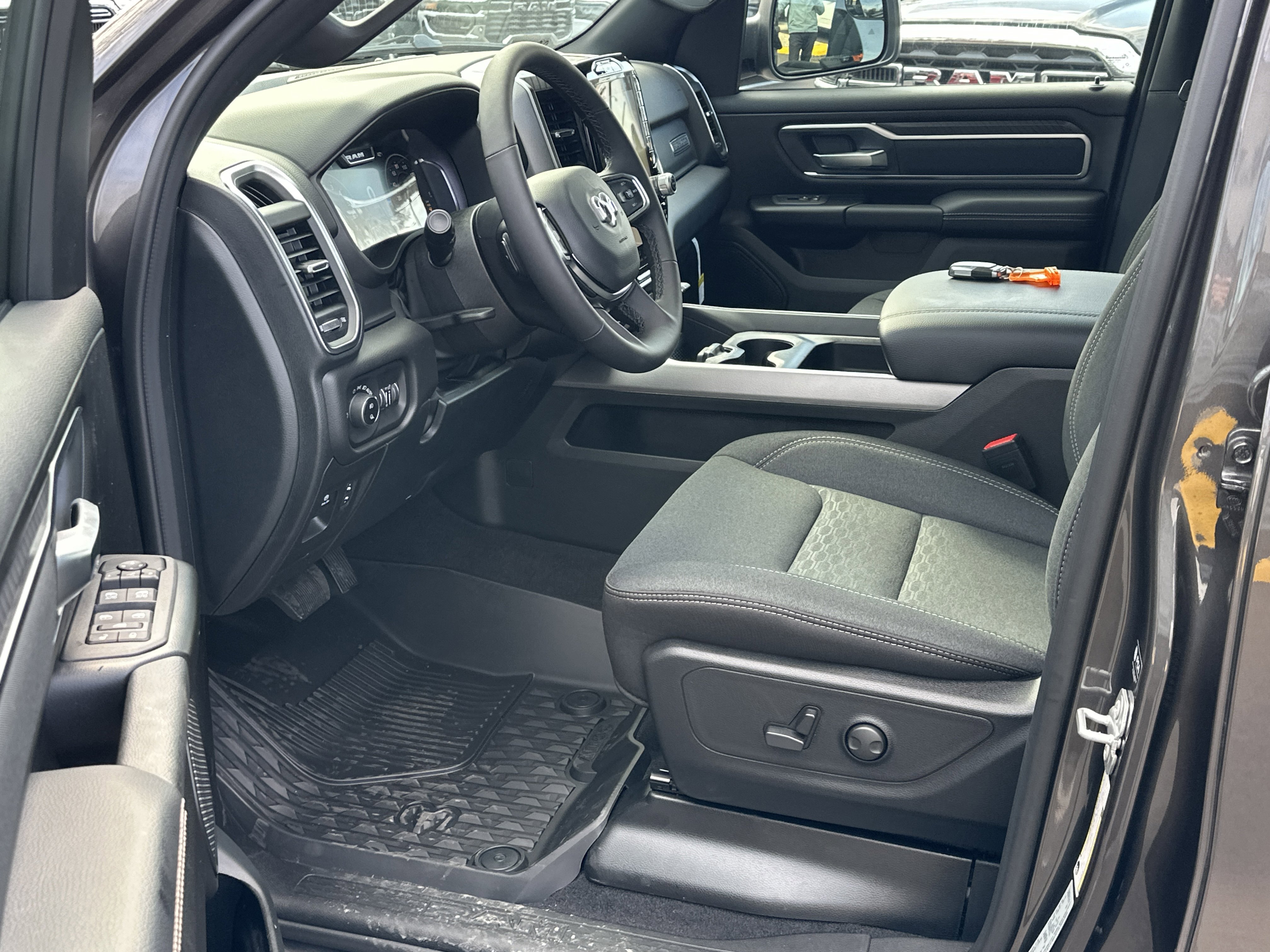New 2026 RAM 1500 Big Horn AWD/4WD image 26