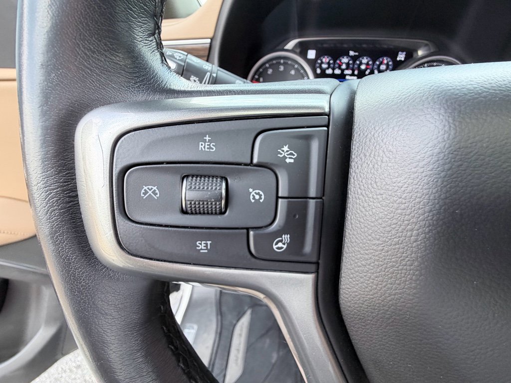 Used 2021 Chevrolet Suburban Premier w/ Premium Package image 14