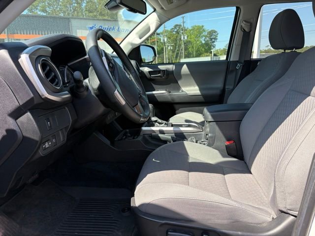 Used 2023 Toyota Tacoma SR5 AWD/4WD image 14