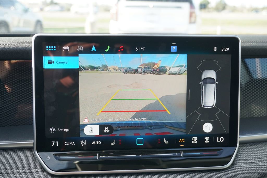 Used 2025 Volkswagen Tiguan S image 27