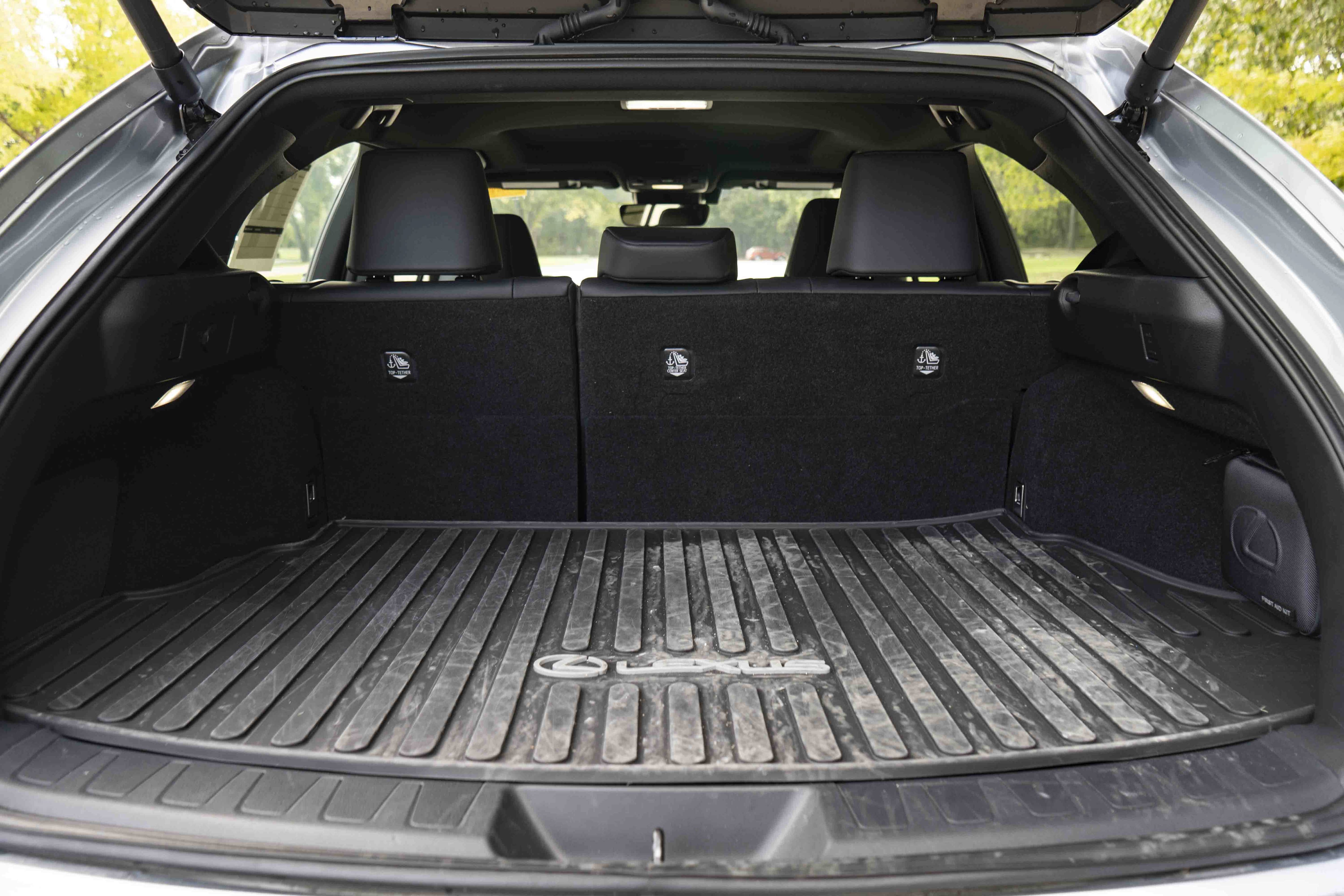 Used 2025 Lexus UX 300h AWD w/ Accessory Package (Z1) image 43