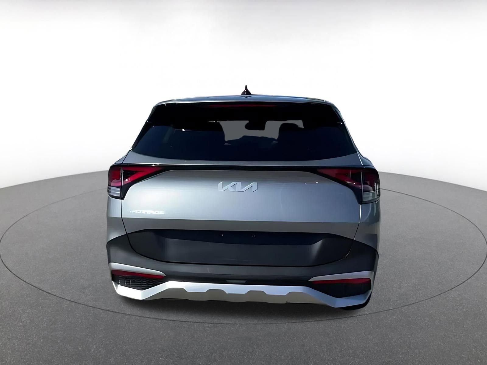 Used 2025 Kia Sportage LX image 12