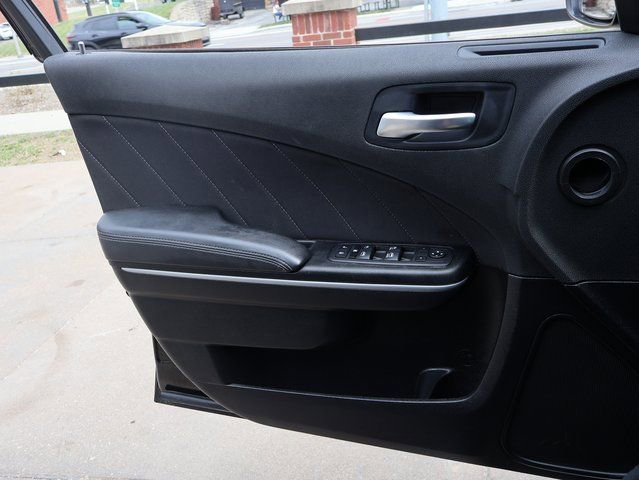 Used 2023 Dodge Charger SXT image 32