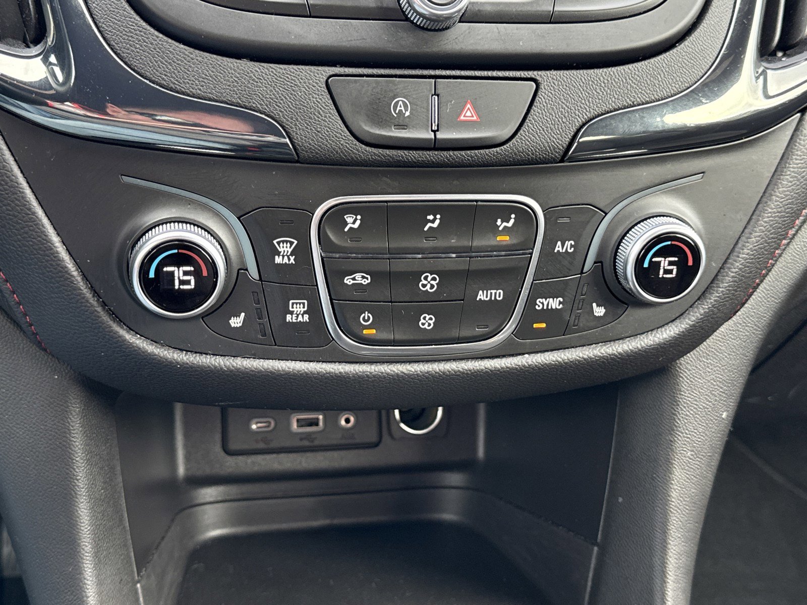 Used 2024 Chevrolet Equinox RS image 26