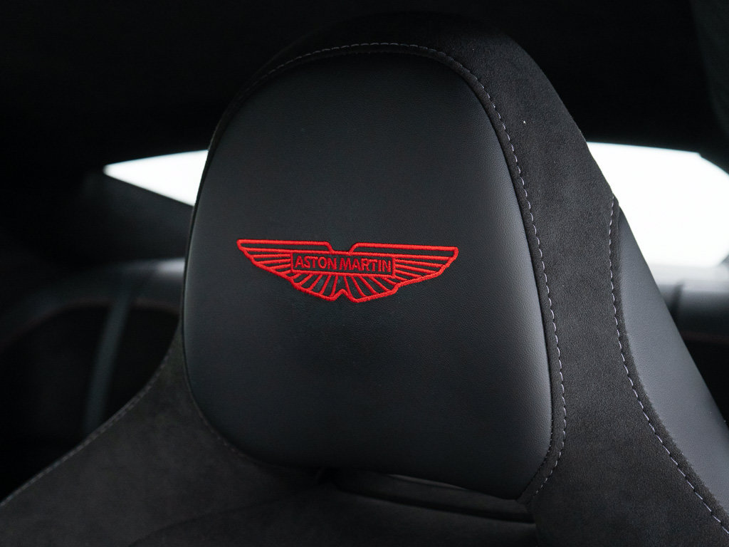 Used 2025 Aston Martin DB12 Coupe RWD image 17