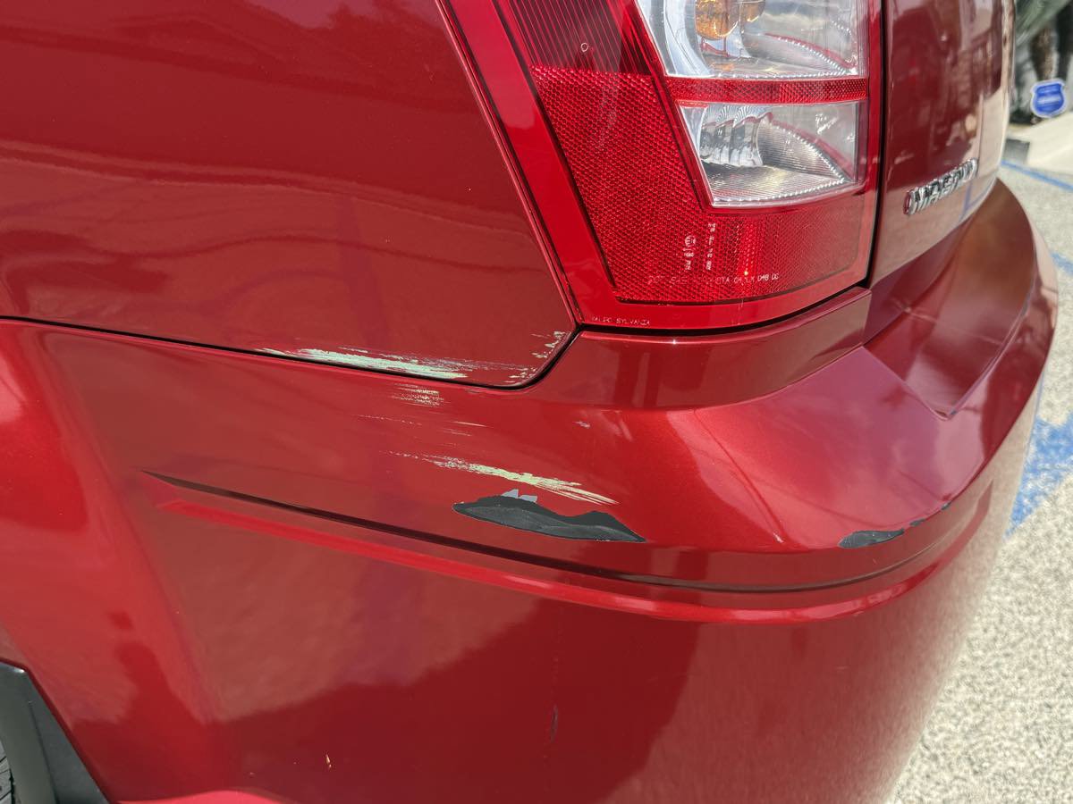 Used 2005 Dodge Magnum SE RWD image 22