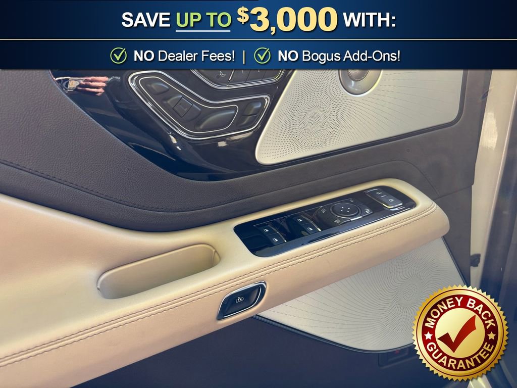 Used 2023 Lincoln Aviator Reserve w/ Equipment Group 201A image 16