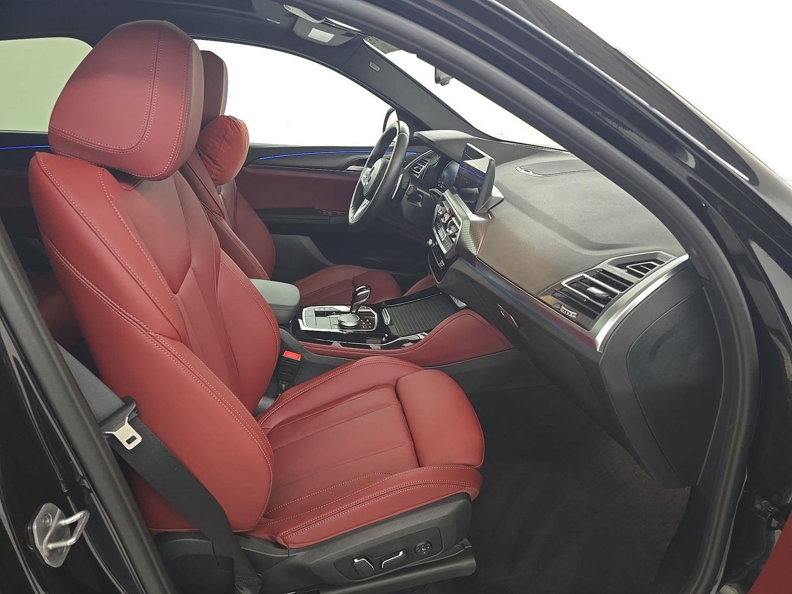 Used 2025 BMW X4 xDrive30i w/ Premium Package AWD/4WD image 7