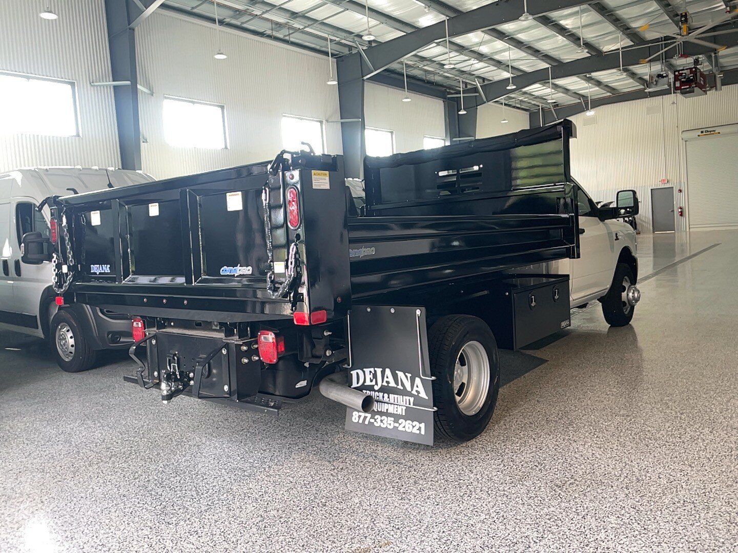 Used 2024 RAM 3500 Tradesman RWD image 8
