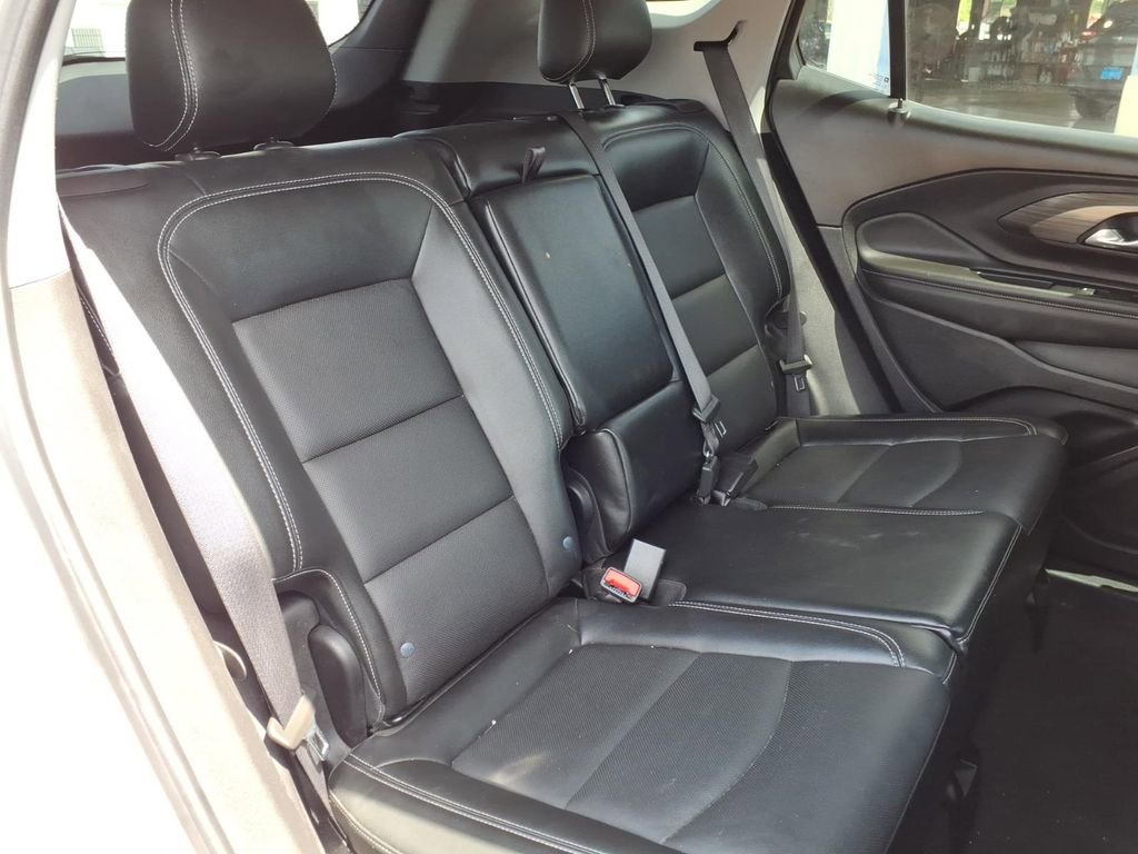 Certified 2023 GMC Terrain SLT image 16