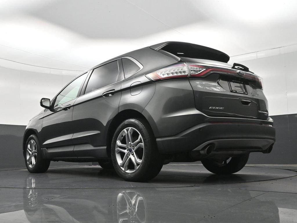 Used 2018 Ford Edge Titanium FWD image 30