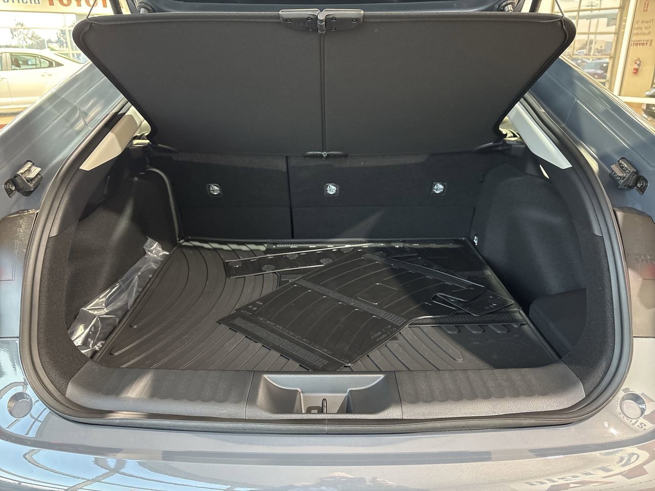 New 2026 Toyota Prius XLE FWD image 25