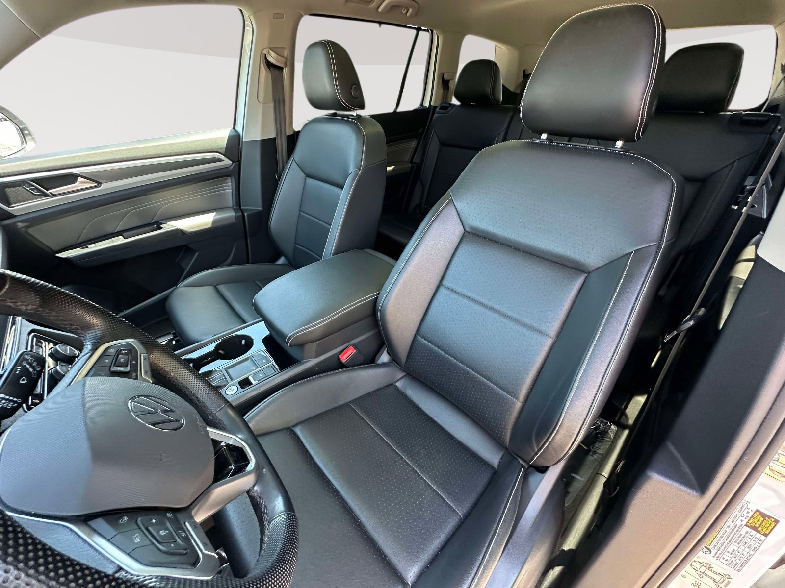 Used 2021 Volkswagen Atlas SEL R-Line FWD image 24
