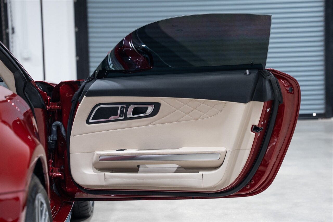 Used 2020 Mercedes-Benz AMG GT C image 28