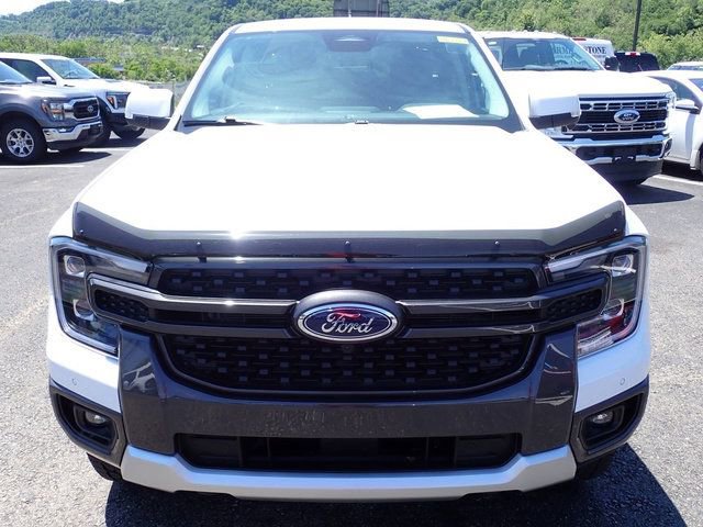 Used 2025 Ford Ranger Lariat w/ FX4 Off-Road Package AWD/4WD image 13