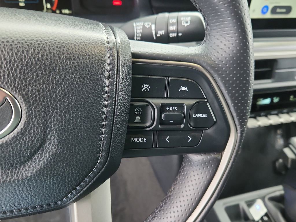 Used 2025 Toyota 4Runner SR5 image 22