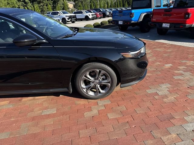 Used 2024 Honda Accord EX image 17