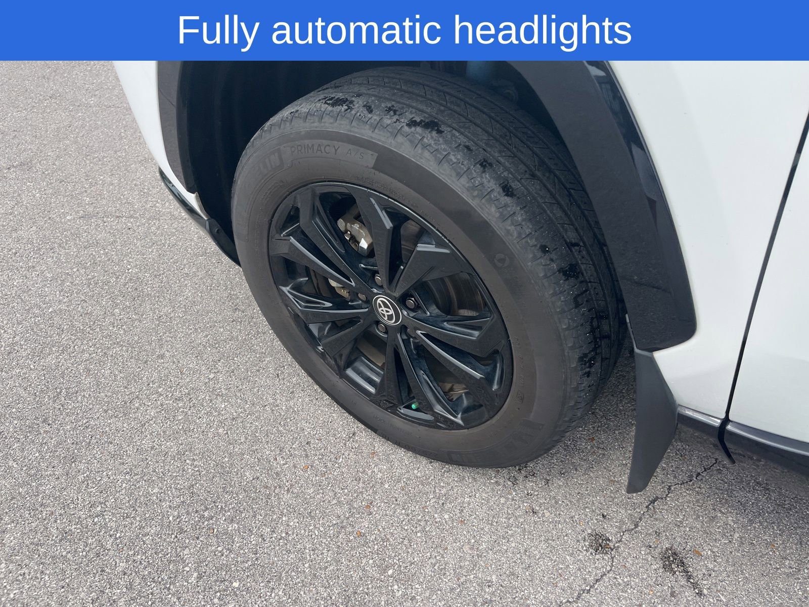 Used 2024 Toyota RAV4 XSE AWD/4WD image 10