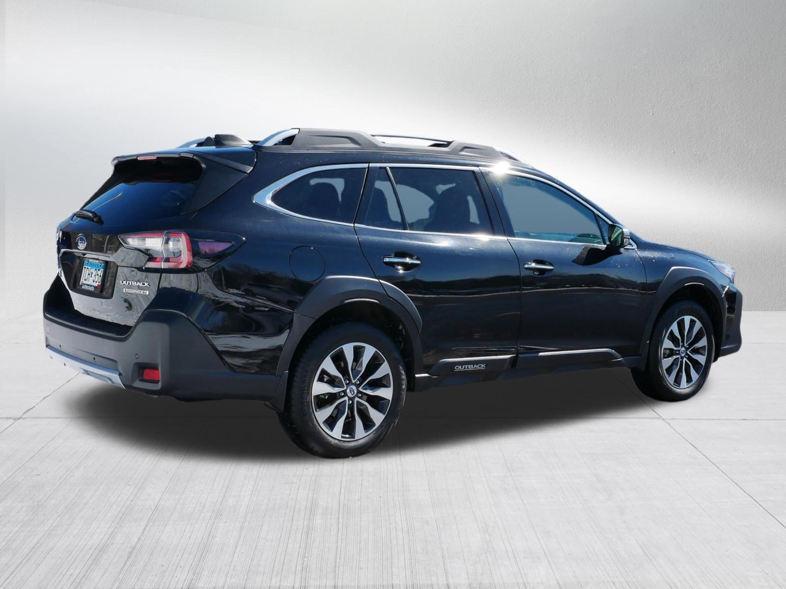 Used 2025 Subaru Outback Touring XT w/ Popular Package #2 image 7