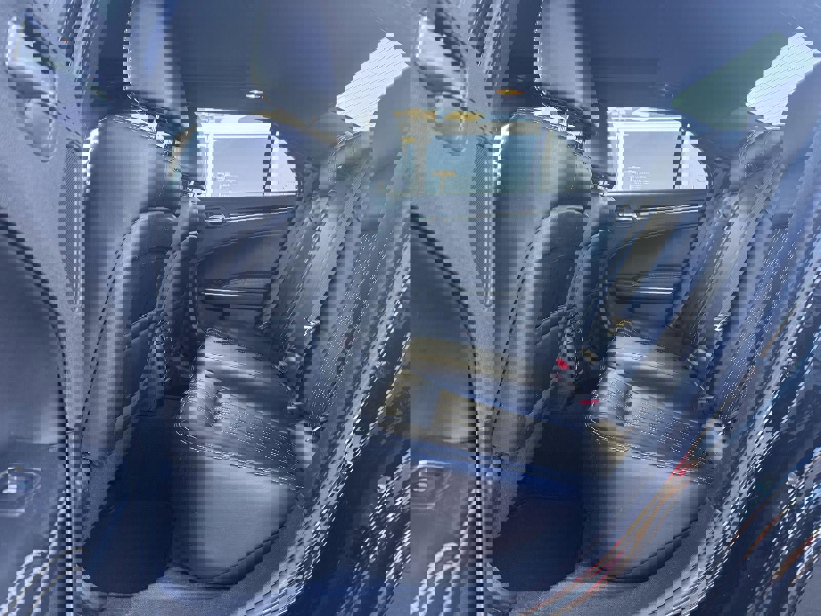 Used 2023 Chrysler 300 S image 9