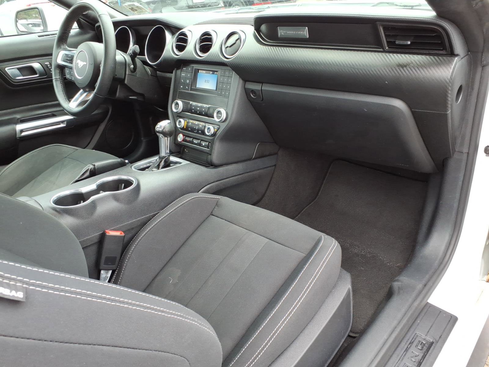 Certified 2021 Ford Mustang Coupe image 10