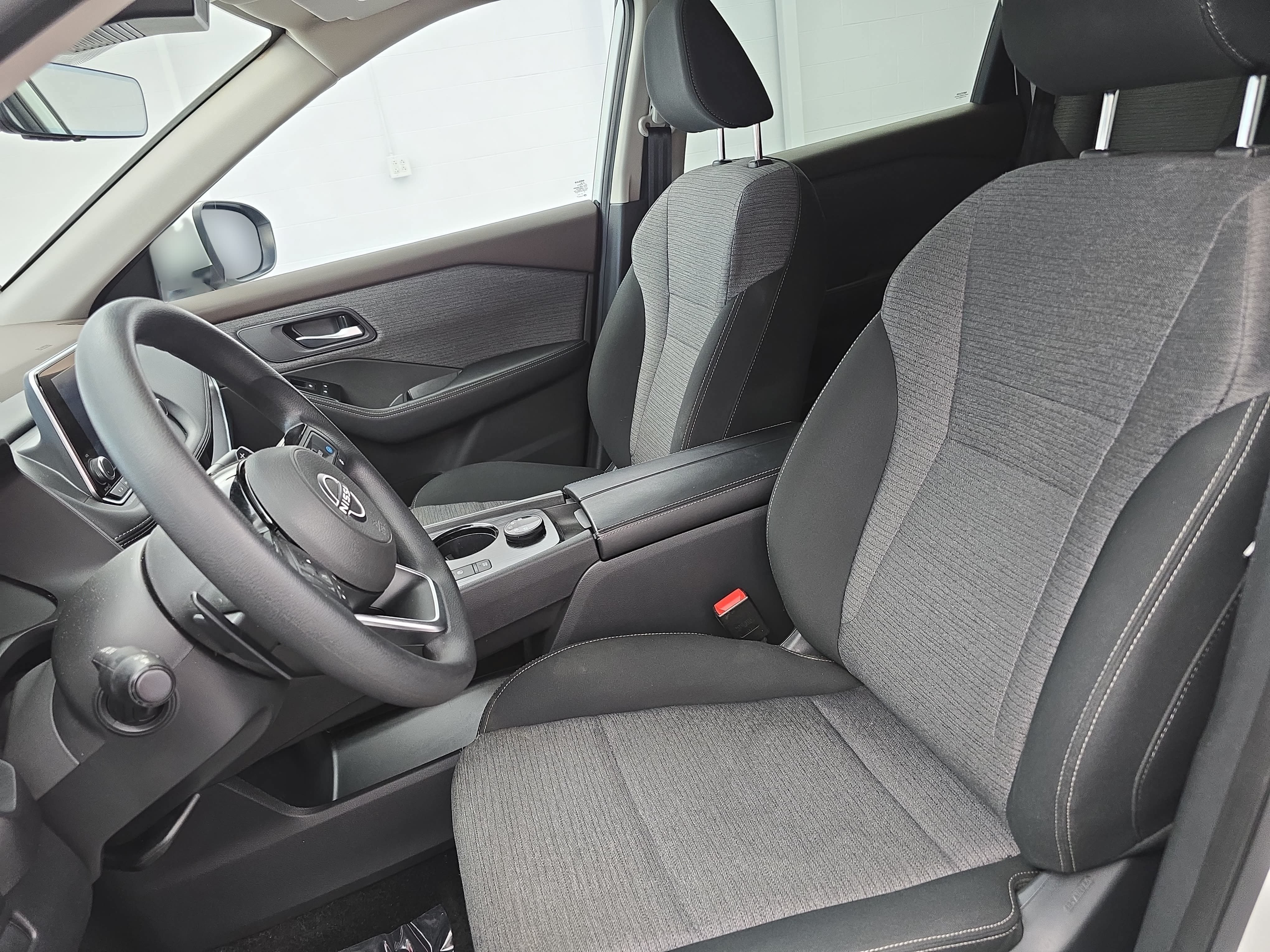 Certified 2023 Nissan Rogue SV AWD/4WD image 14