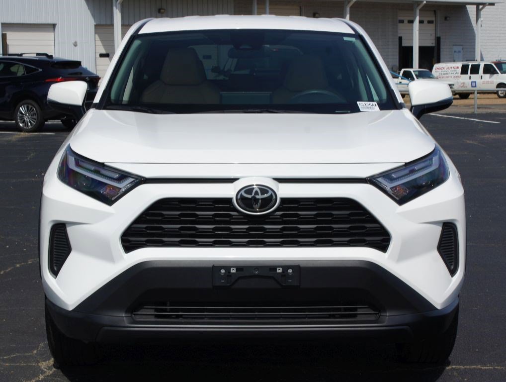 Used 2025 Toyota RAV4 LE FWD image 21
