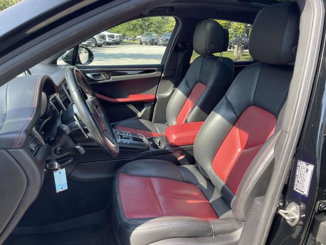 Used 2018 Porsche Macan Sport Edition AWD/4WD image 17