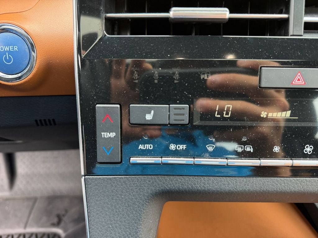Certified 2021 Toyota Avalon XSE FWD image 24