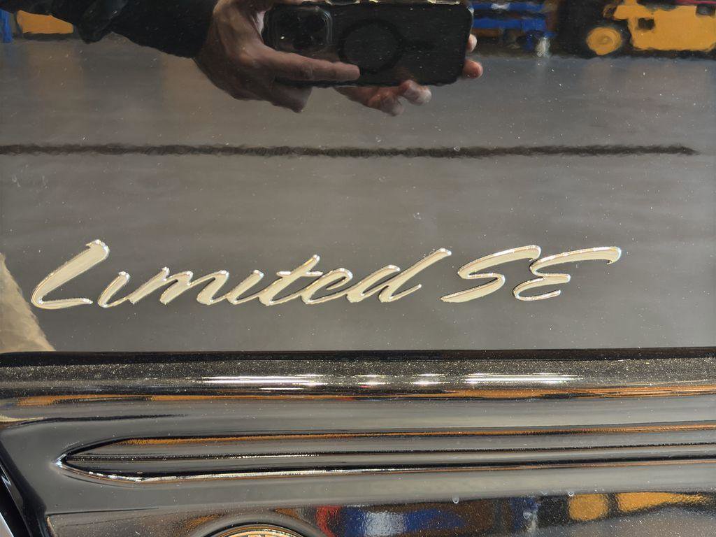 New 2025 GMC Savana 2500 Work Van image 9