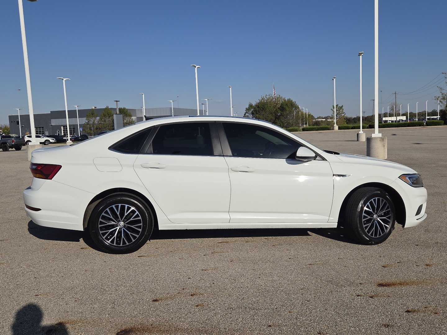 Used 2019 Volkswagen Jetta SEL FWD image 18