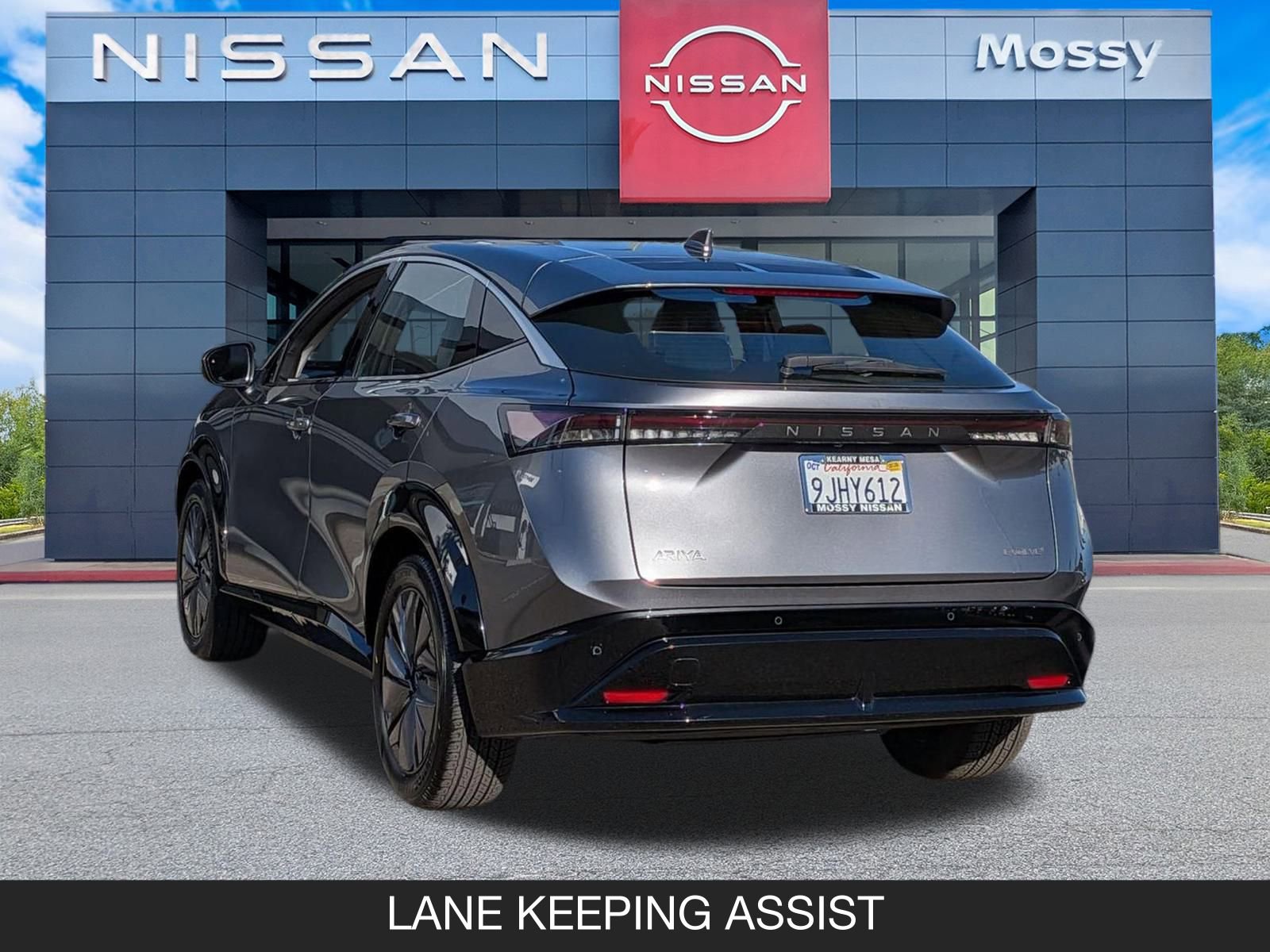 Used 2023 Nissan Ariya FWD image 8