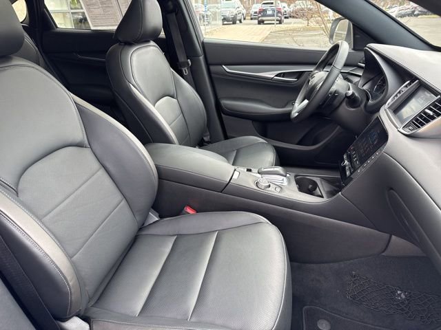 Certified 2025 INFINITI QX55 Luxe w/ Cargo Package image 15