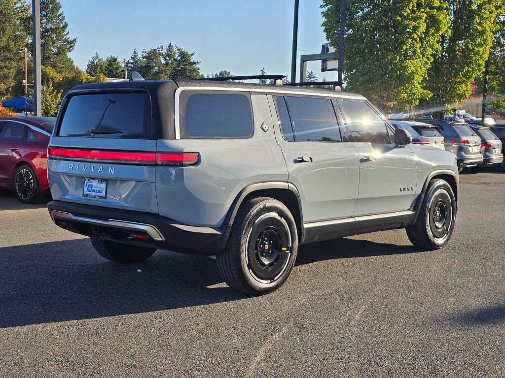 Used 2025 Rivian R1S Adventure Dual AWD/4WD image 5
