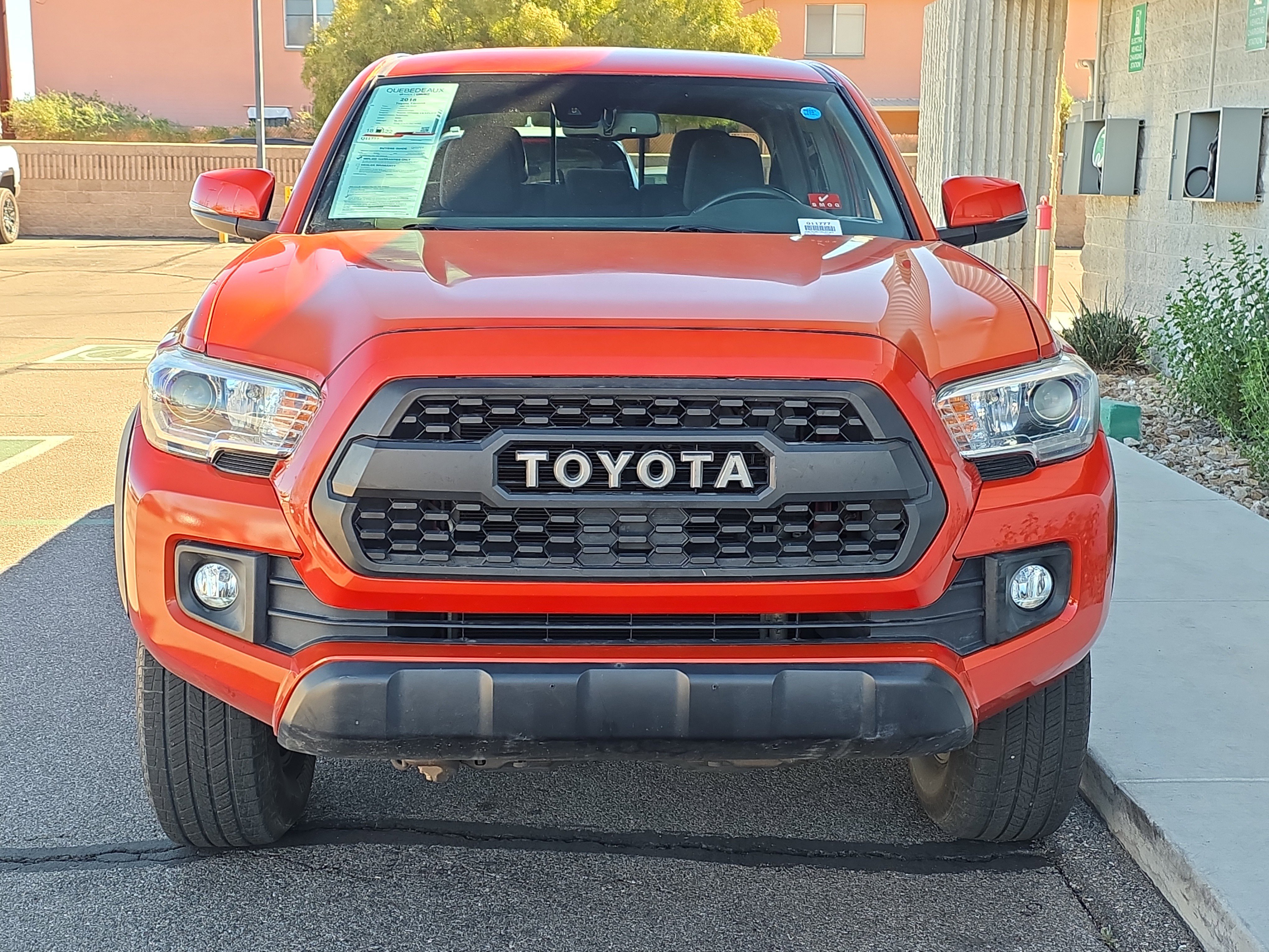 Used 2018 Toyota Tacoma TRD Off-Road w/ Technology Package image 2