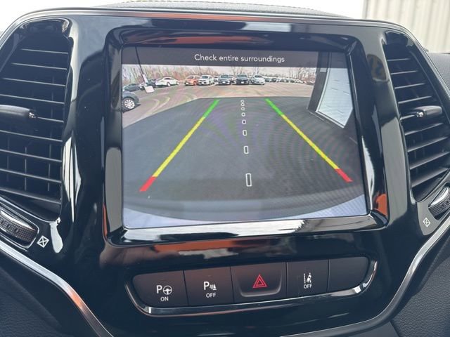 Used 2021 Jeep Cherokee Limited image 34