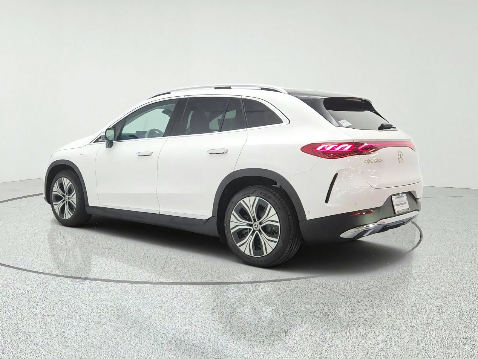 New 2027 Mercedes-Benz EQE 320+ SUV image 7