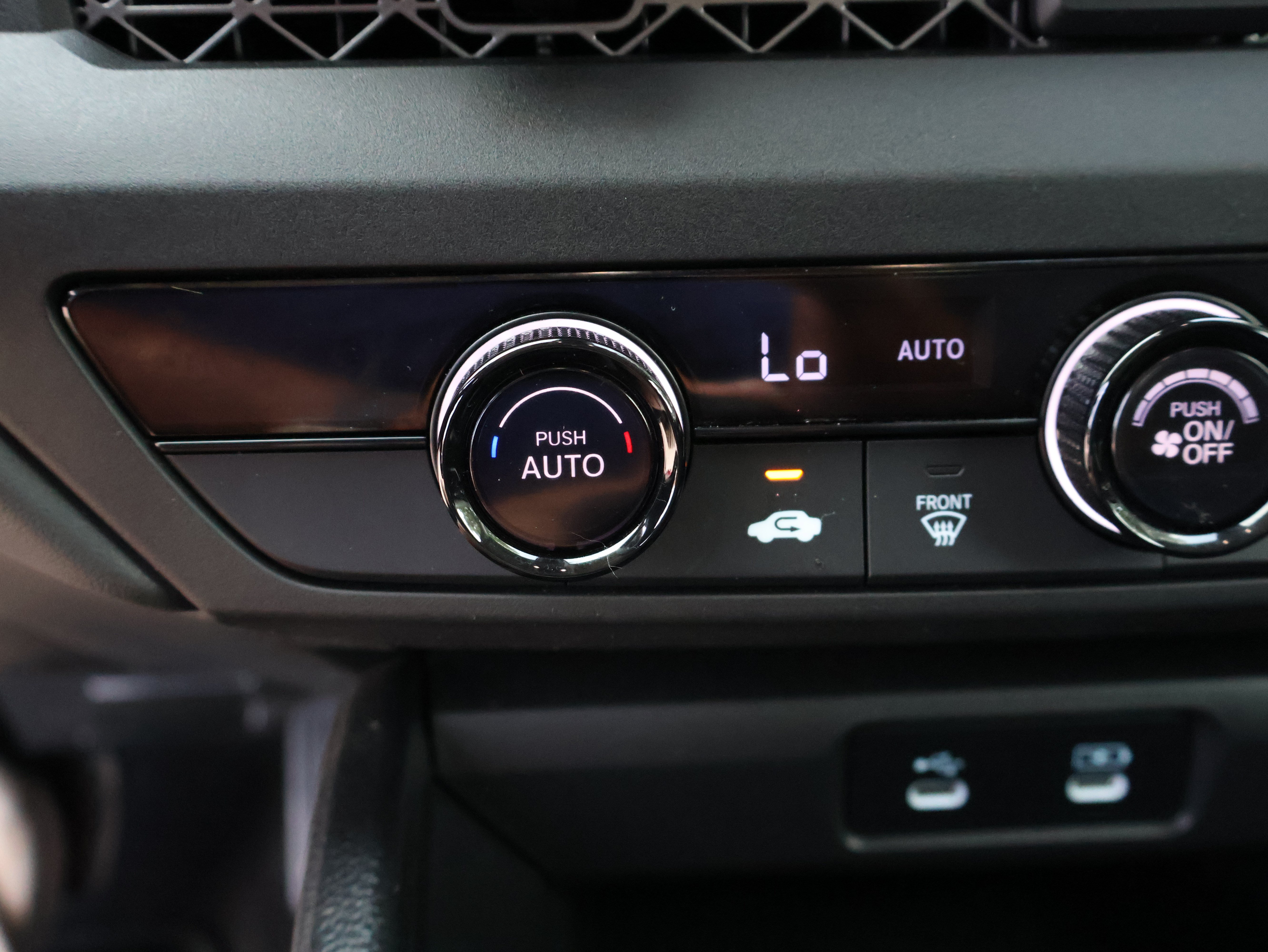Used 2025 Honda Accord LX image 29