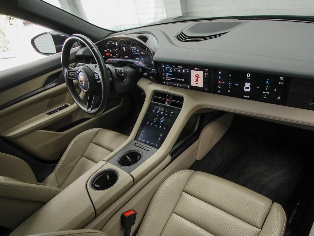 Used 2022 Porsche Taycan 4S AWD/4WD image 15